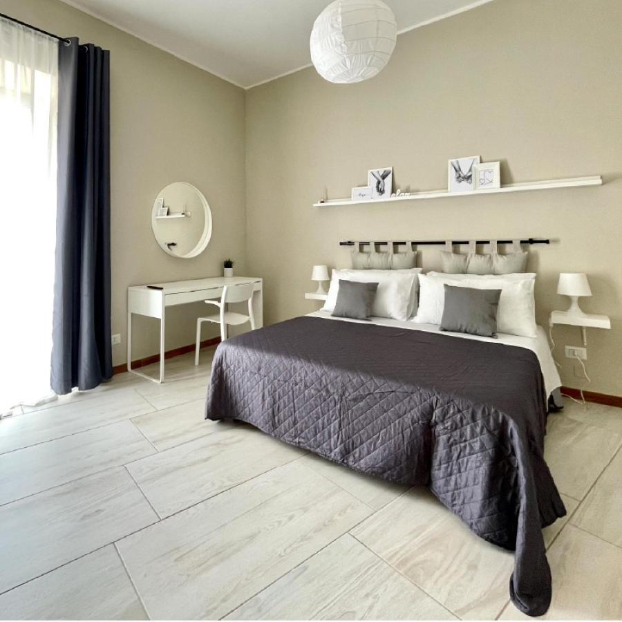 Caiazzo Grey Apartment מראה חיצוני תמונה