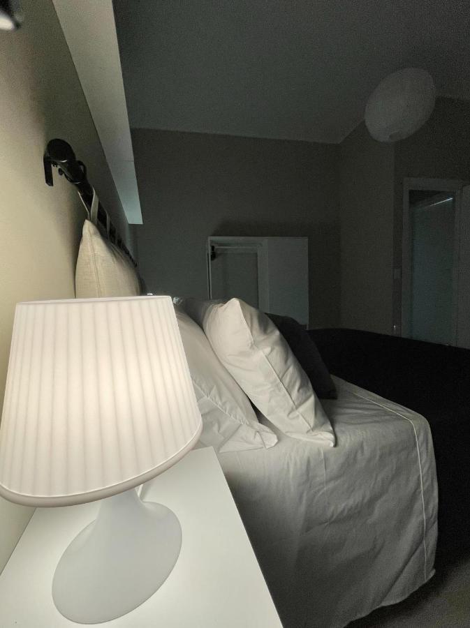 Caiazzo Grey Apartment מראה חיצוני תמונה